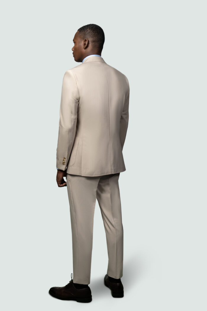 BEIGE SUIT WITH PATCH POCKETS - Image 3
