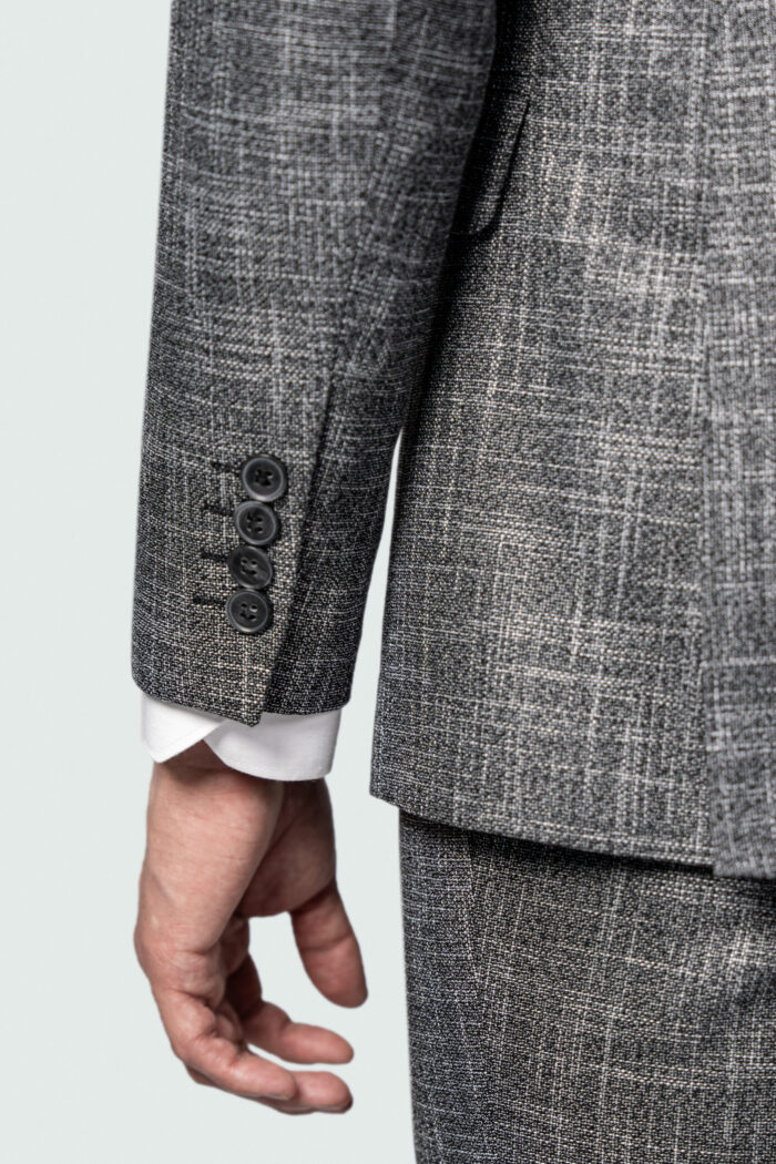 GRAY SUIT - Image 4