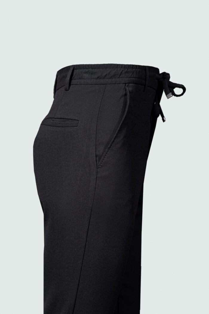 DRAWSTRING SIDE-STRETCH PANTS - Image 3
