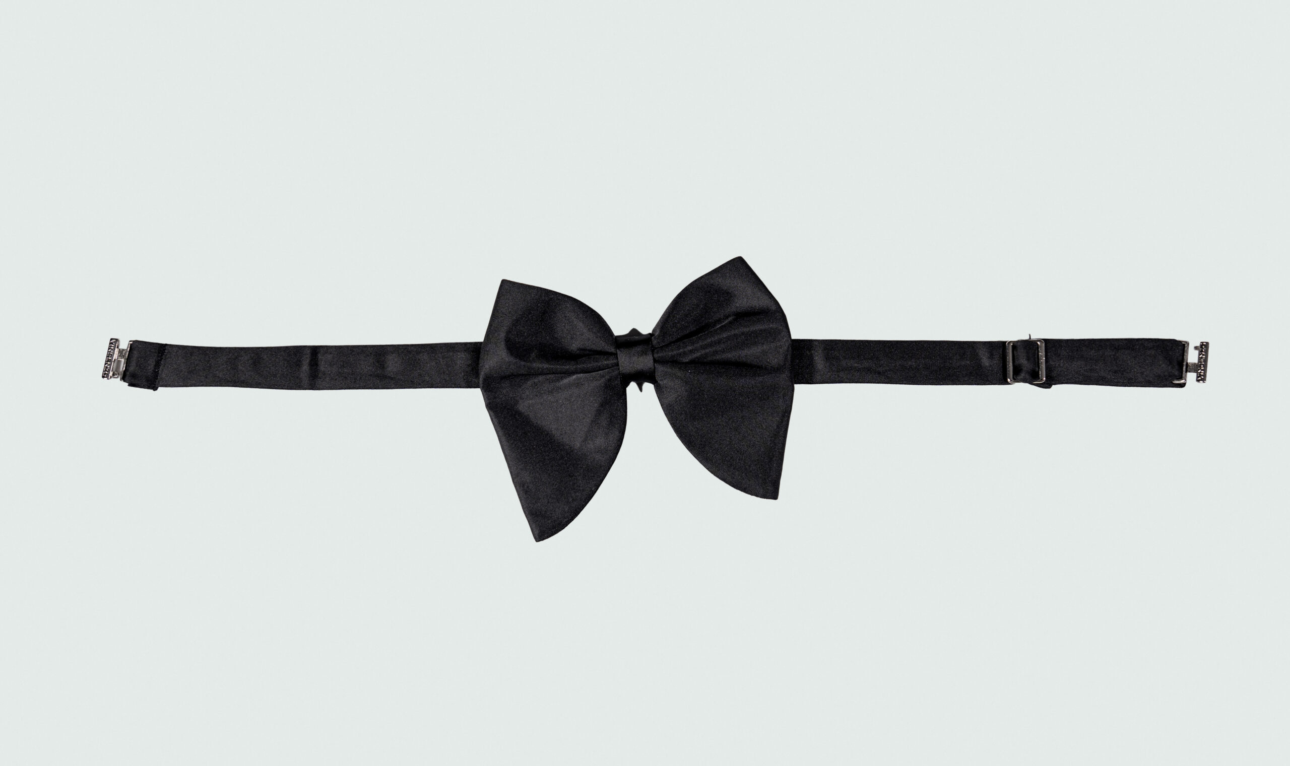 DSC06810E1 CLASSIC MEN’S BOW TIE - Image 1