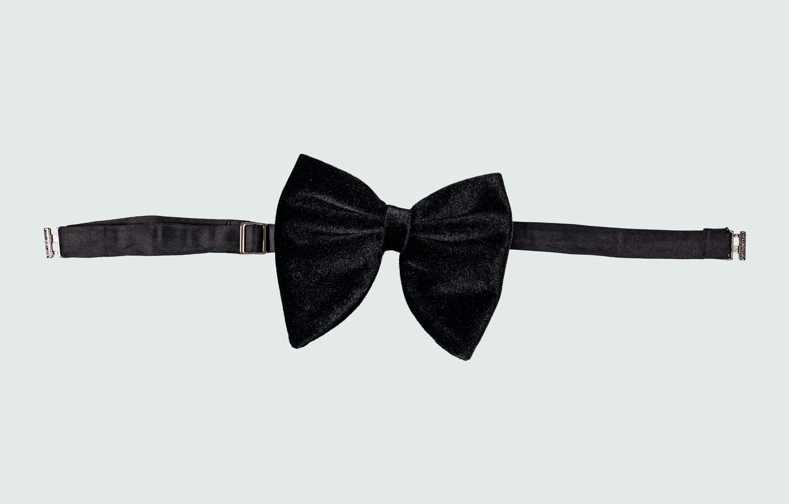 DSC06858E1 CLASSIC MEN’S BOW TIE - Image 1