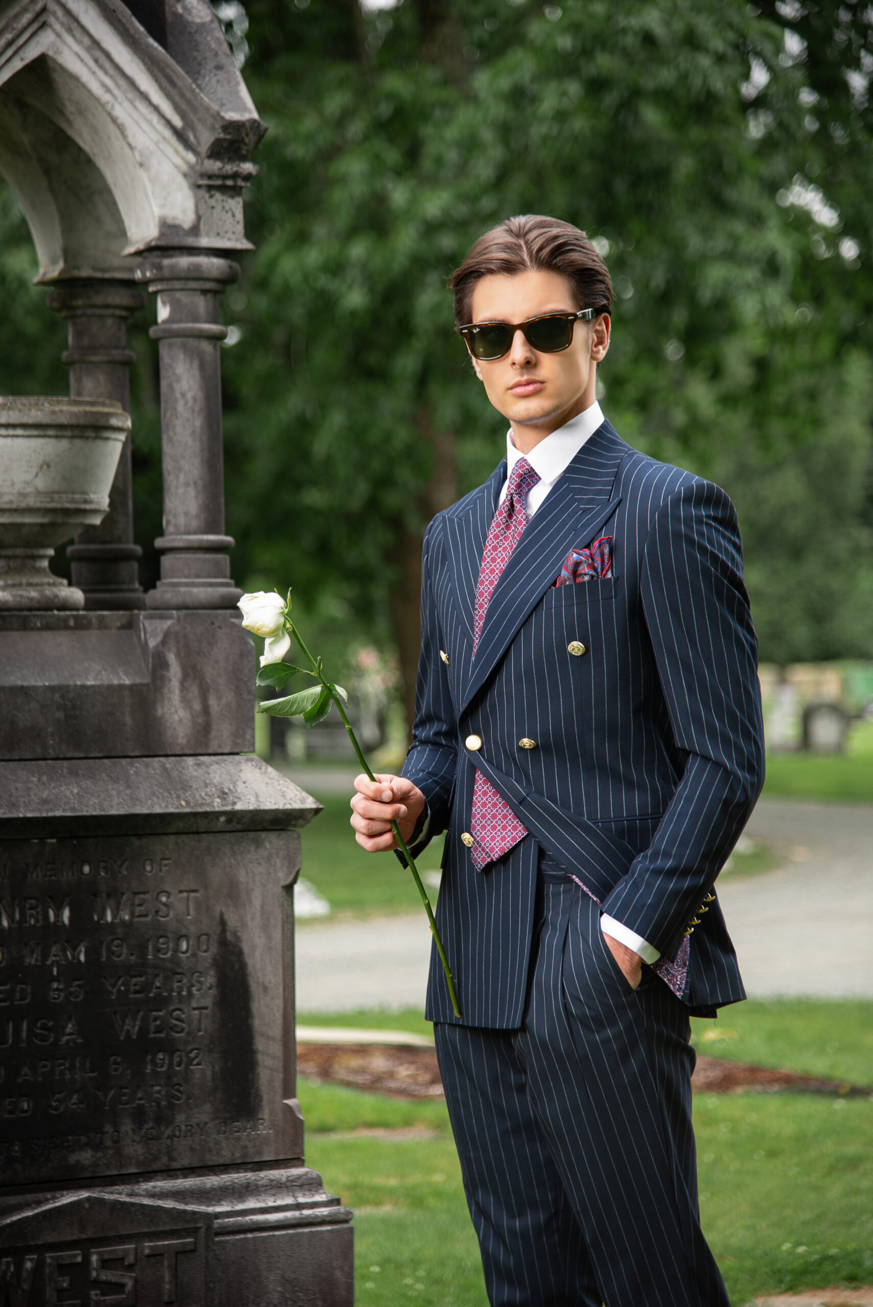 DSC_6975 (1) DARK NAVY DOUBLE-BREASTED SUIT - Image 1