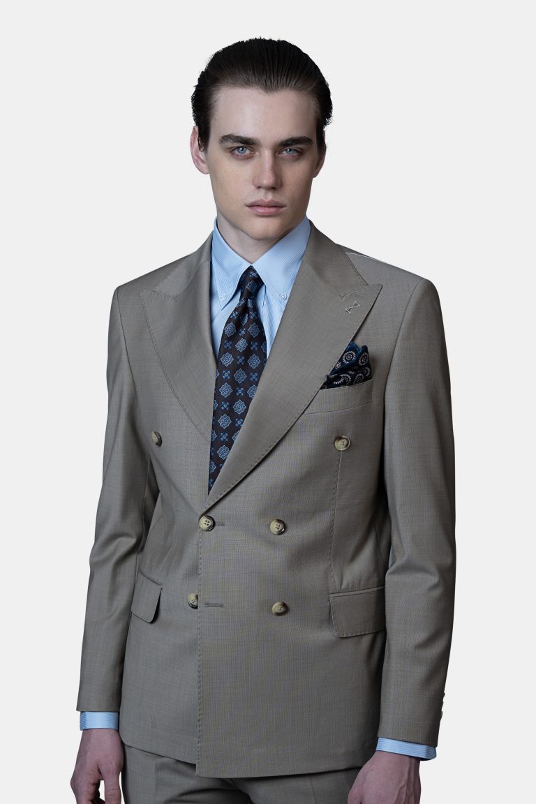Beige Wool Double_Breasted Suit - Image 4